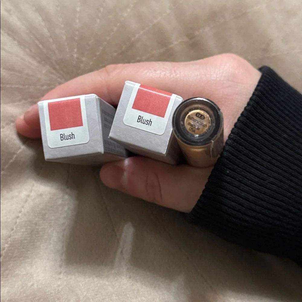 Sephora Bright Future Concealer& Mally Ultra Chic Velvet Matte Lipstick in Blush